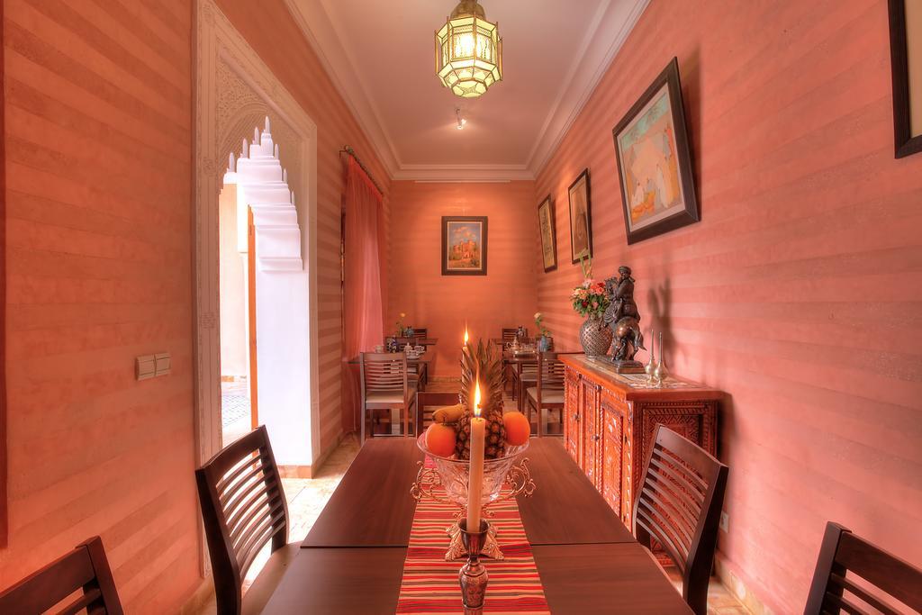 Hotel Dar Tasnime Marrakesh Esterno foto