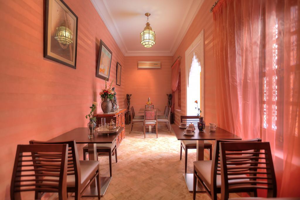 Hotel Dar Tasnime Marrakesh Esterno foto